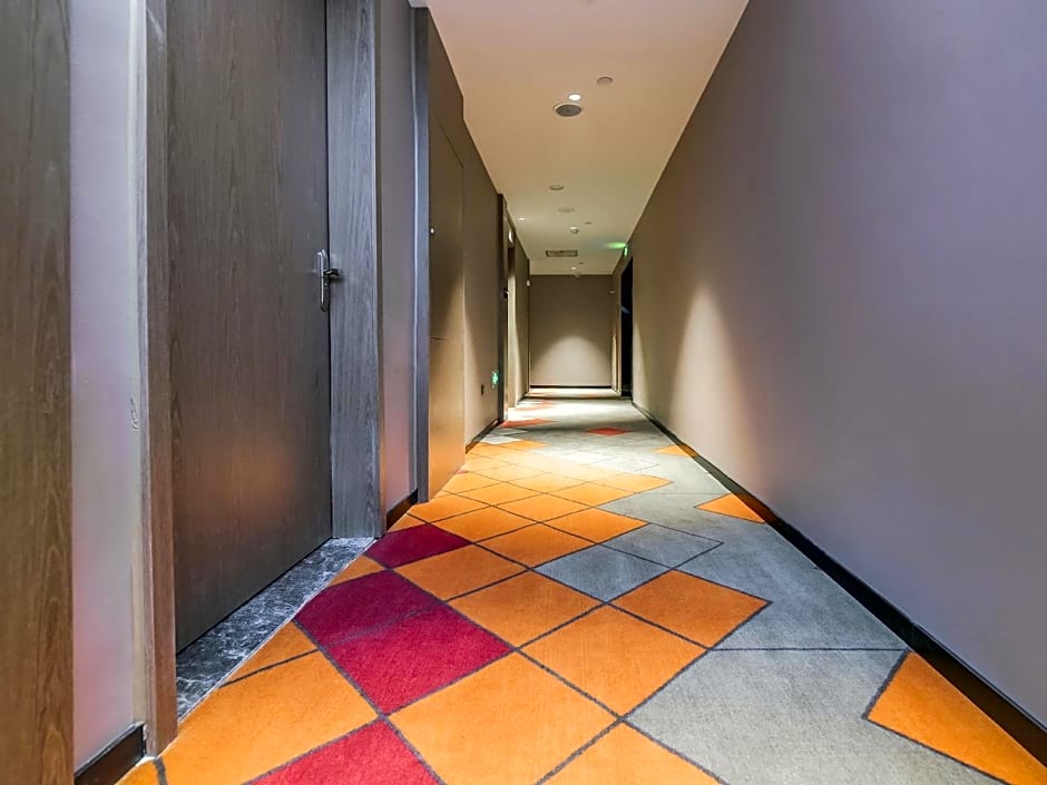 Borrman Hotel Pengshui Binjiang Road