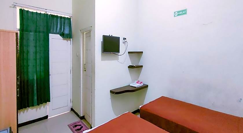 Capital O 90709 Djati Guest House