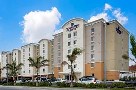 Candlewood Suites Miami Intl Airport - 36th St By IHG