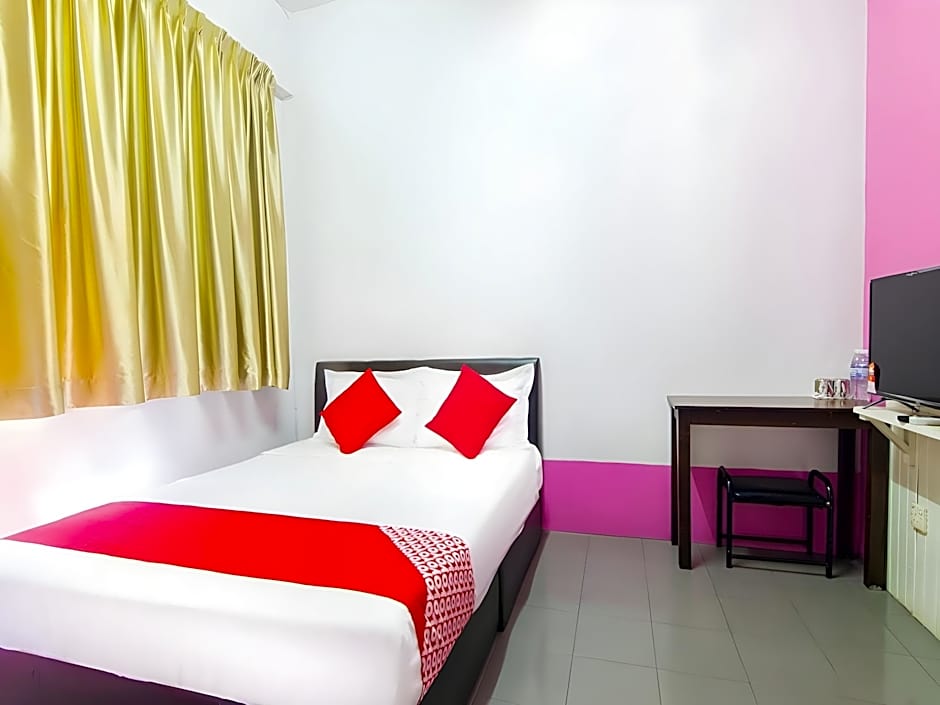 OYO 880 Hotel Purple Town