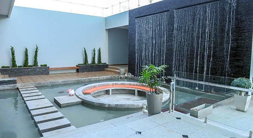 Orchid Riverview Hotel