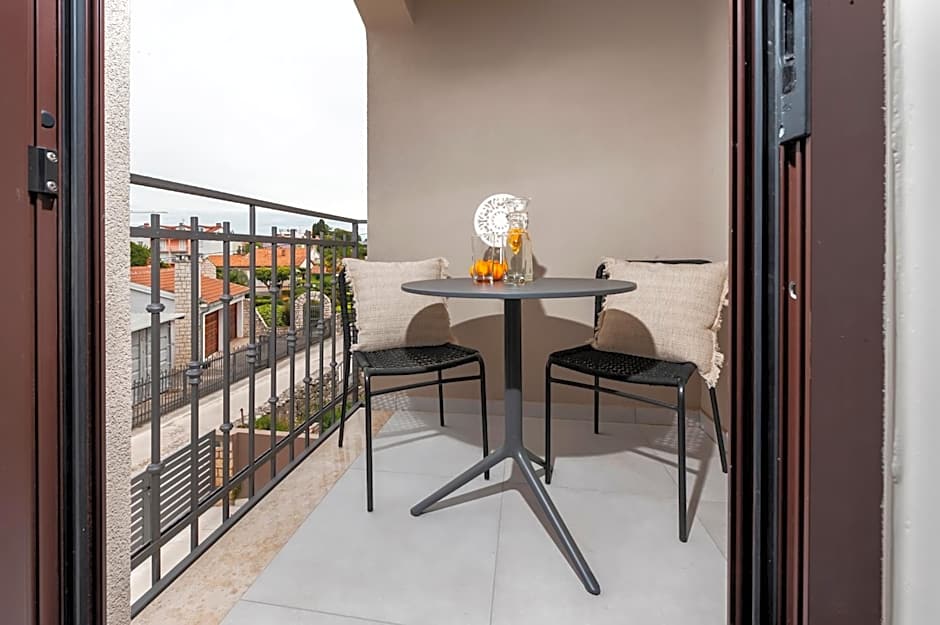 Photo 1 of 20 of Standard, Balcony