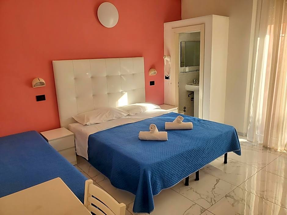 HOTEL VILLA ELISA