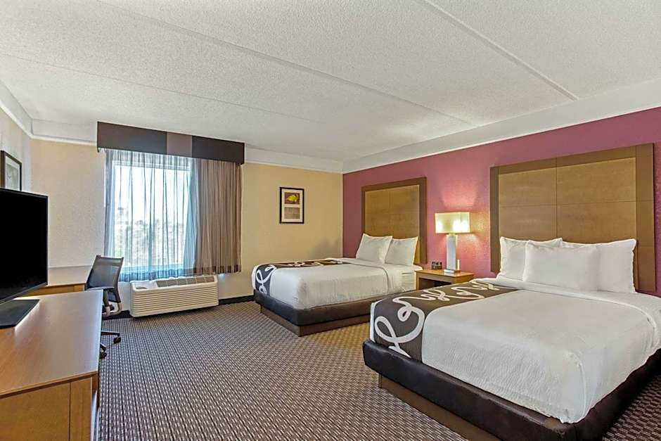 La Quinta Inn & Suites by Wyndham Panama City