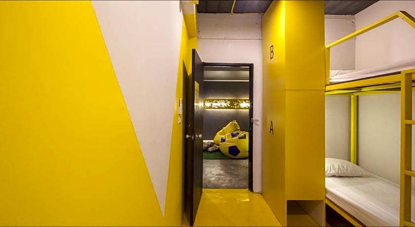 Fulfill Phuket Hostel