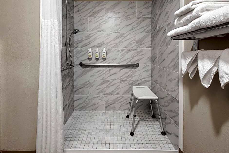 Wingate by Wyndham Grove City