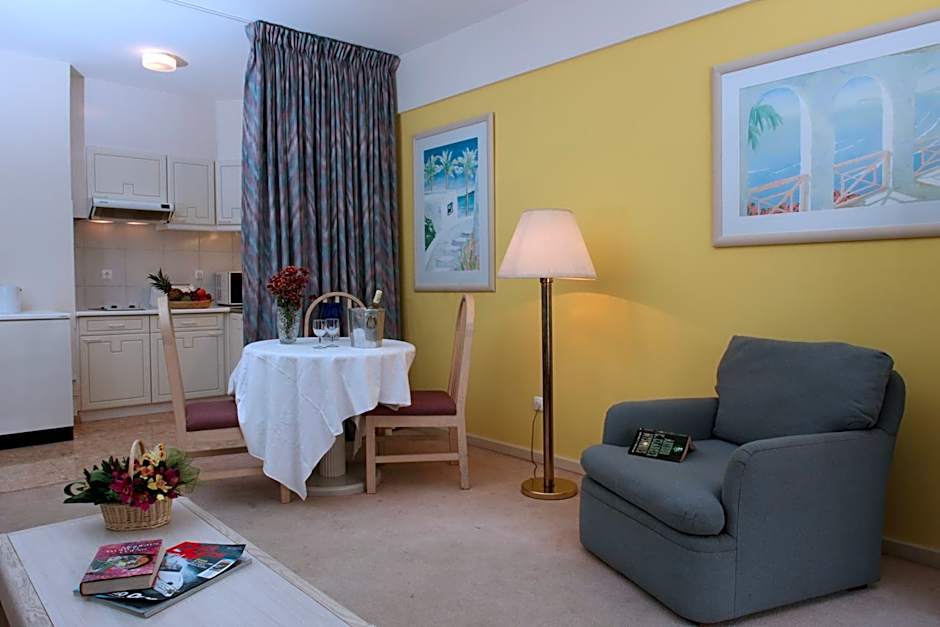 Canico Bay Apartments