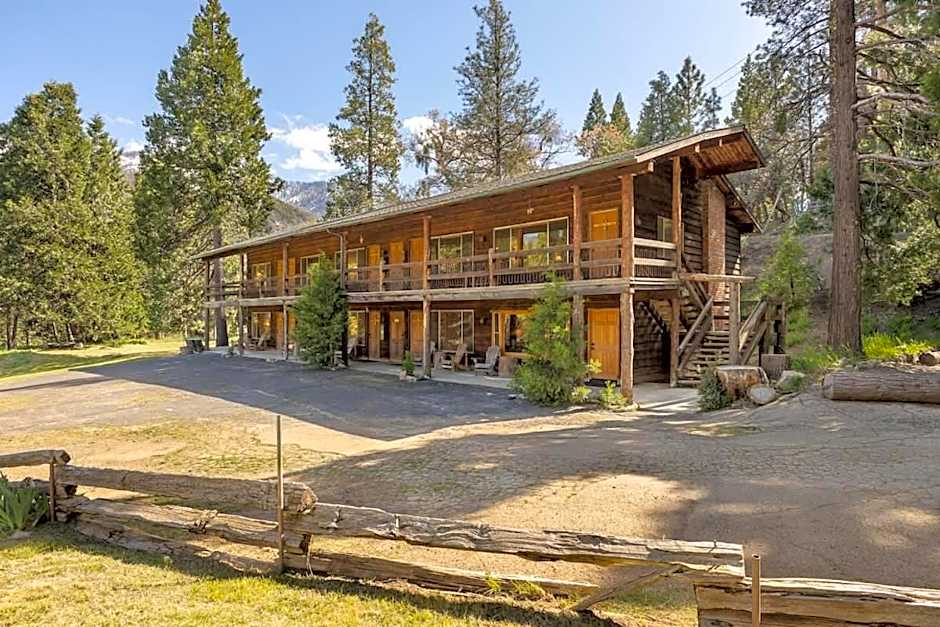Camp Nelson Lodge Room 2
