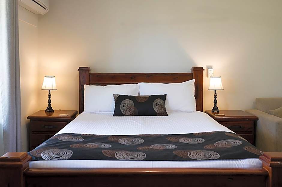 Inglewood Motel and Caravan Park Victoria