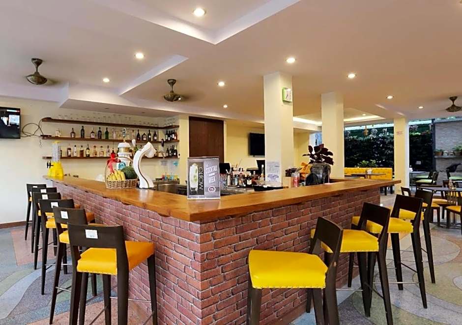 ON Hotel Phuket - SHA