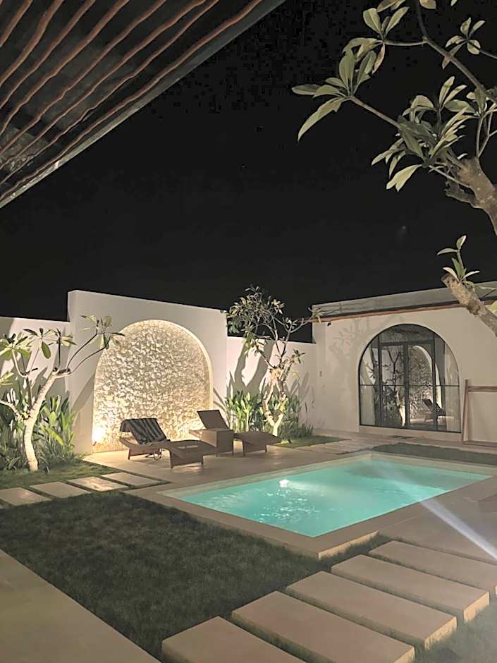 Villa Erita, stylish and beautiful villa in Nyang Nyang