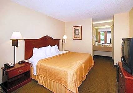 1 King Bed, Mobility Accessible Room, Non-Smoking