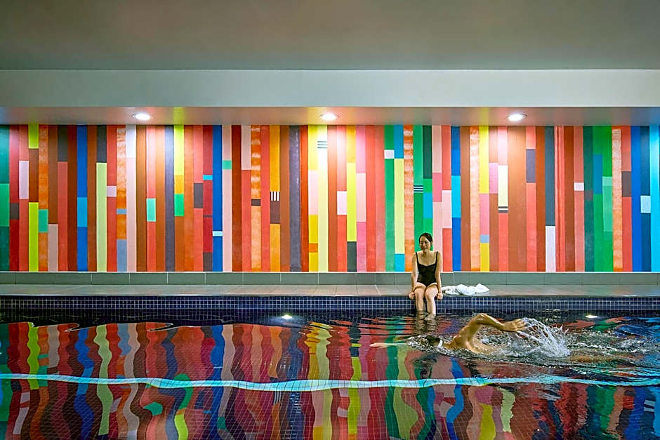 Meriton Suites Campbell Street, Sydney