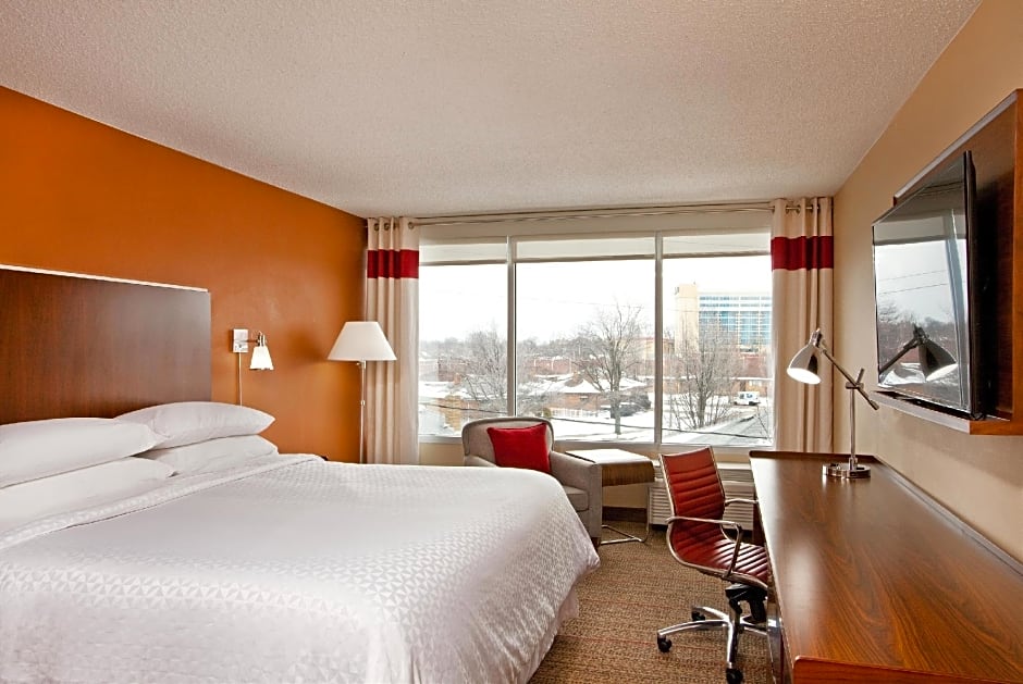 Four Points by Sheraton Cleveland Airport