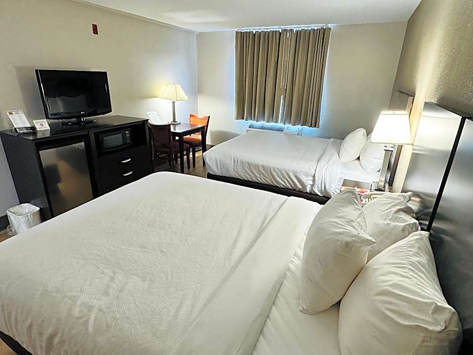 Econo Lodge Inn & Suites Monroe