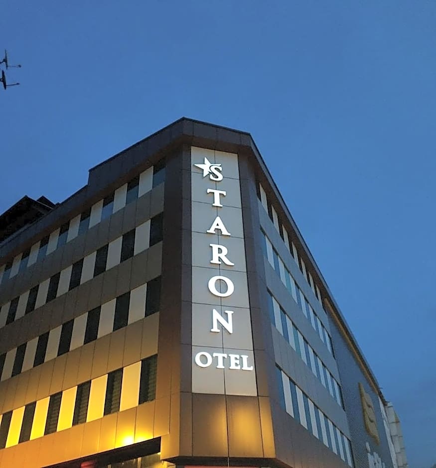 Staron Hotel