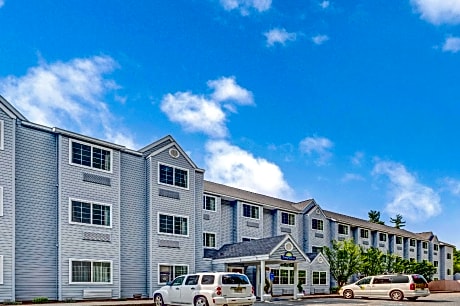 Days Inn by Wyndham Sturbridge