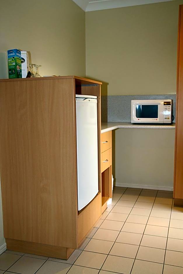 Country Roads Motor Inn Gayndah