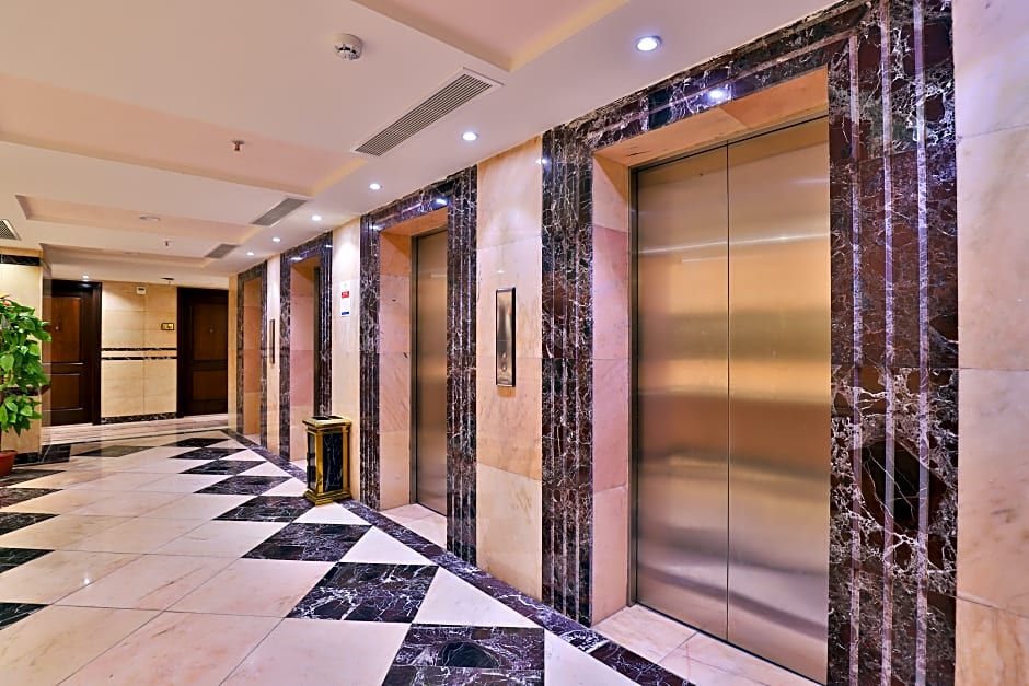 373 Deyar Al Rashed Hotel Apartments