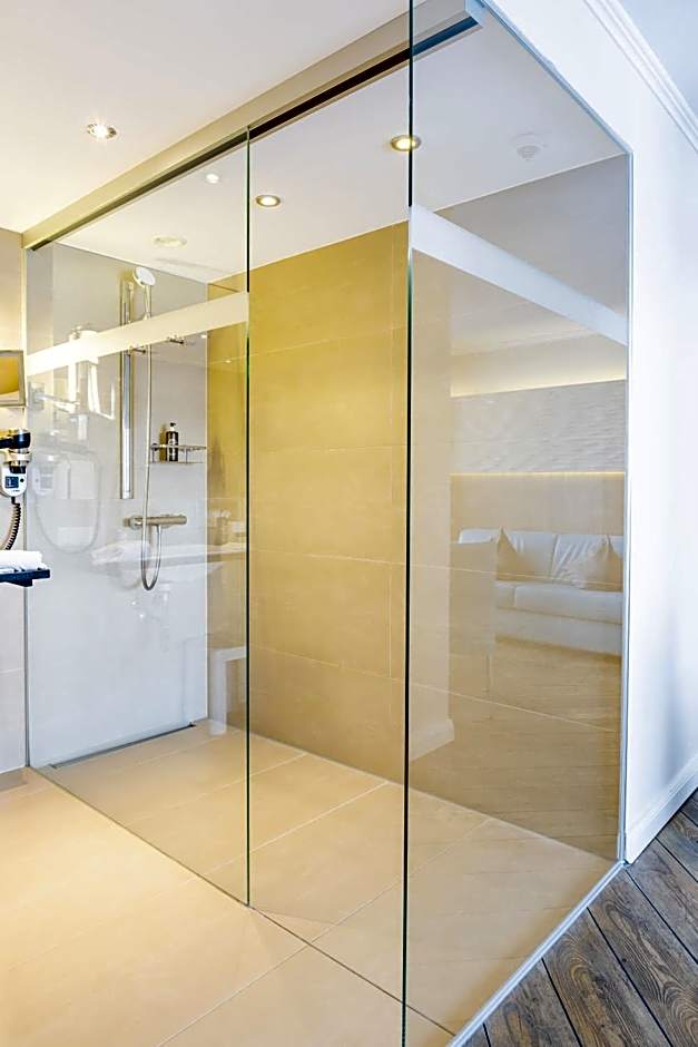 Hotel IV Jahreszeiten Lubeck