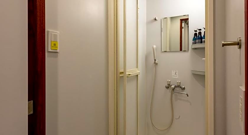 plat hostel keikyu minowa forest