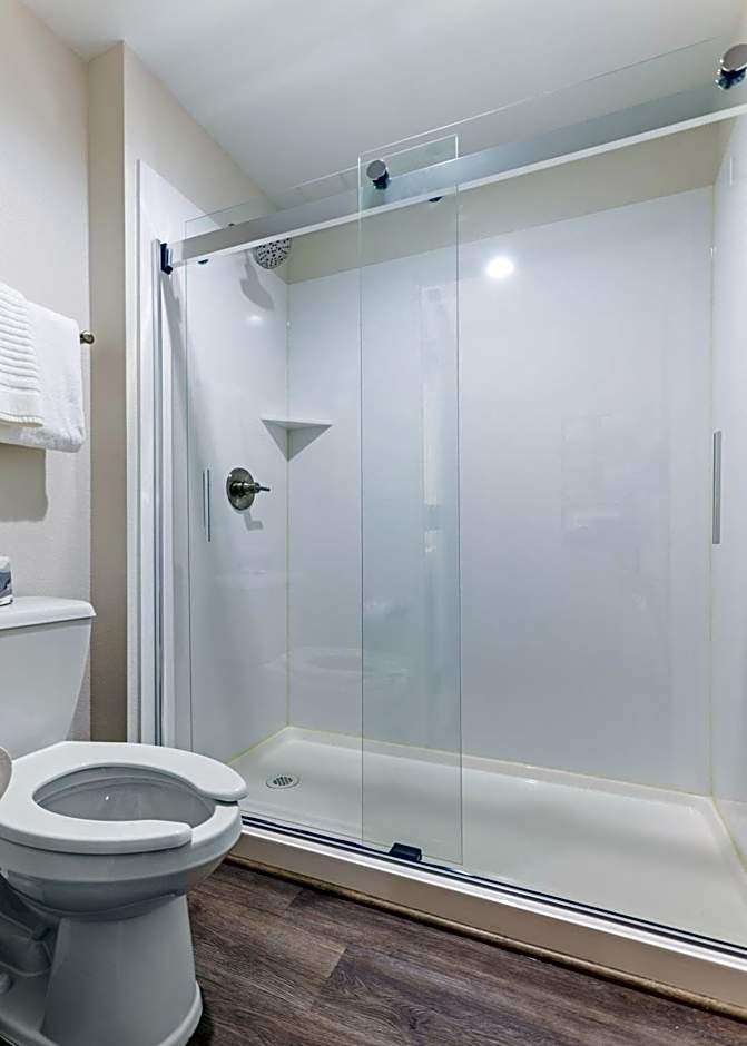 Hillstone Inn Tulare, an Ascend Collection Hotel