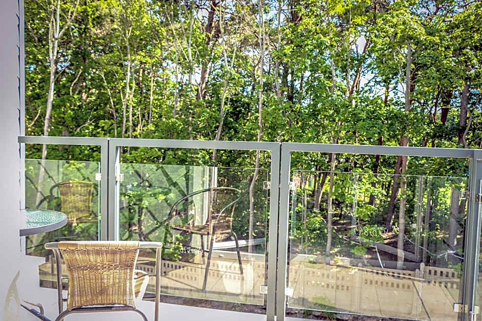 Osiedle Cesarskie Apartamenty - Parking - Apartamenty Bryza