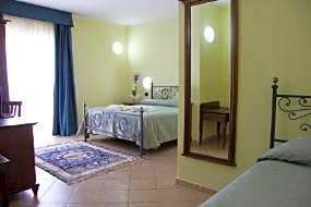Classic Double Room with Breakfast