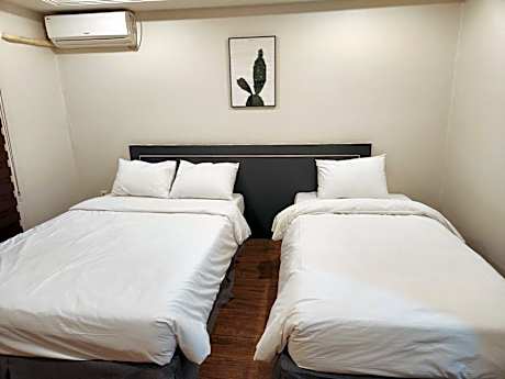 Deluxe Twin Room with Sea View