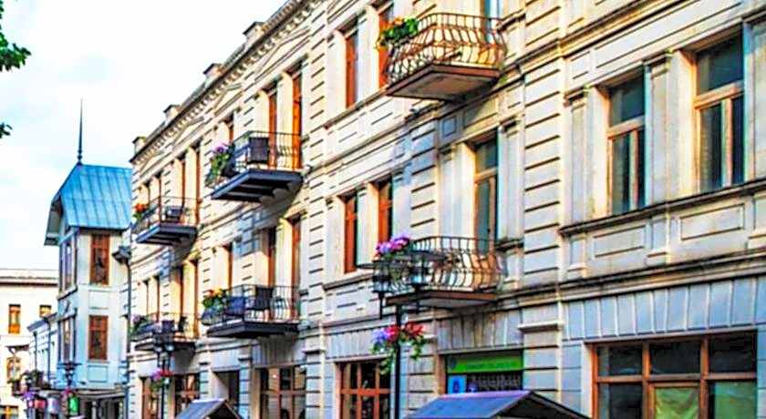 Hotel King David The Builder