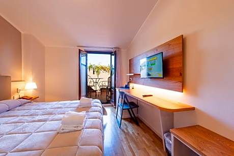 Double Room with View