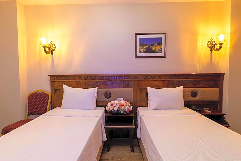 Photo 1 of 20 of Double Room