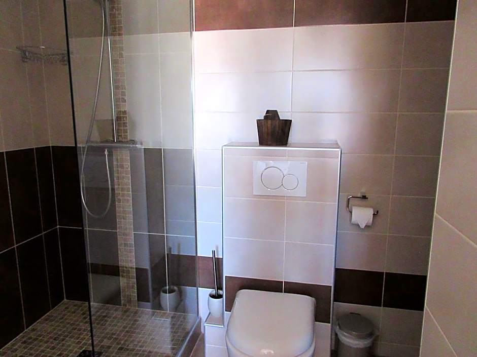 Villa Tricoli B&B avec Piscine