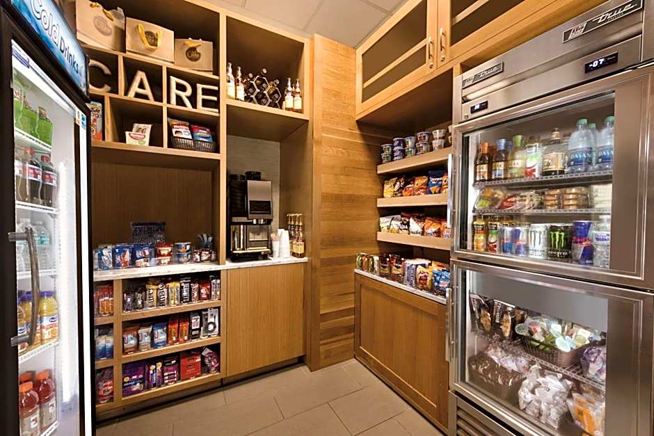 DoubleTree By Hilton Milwaukee Brookfield