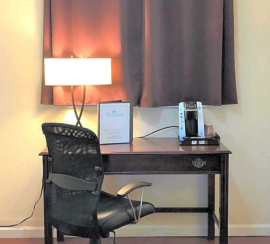 Blue Coast Inn & Suites