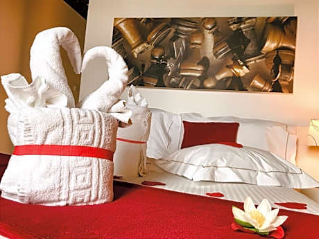 Double Room with Romantic Package