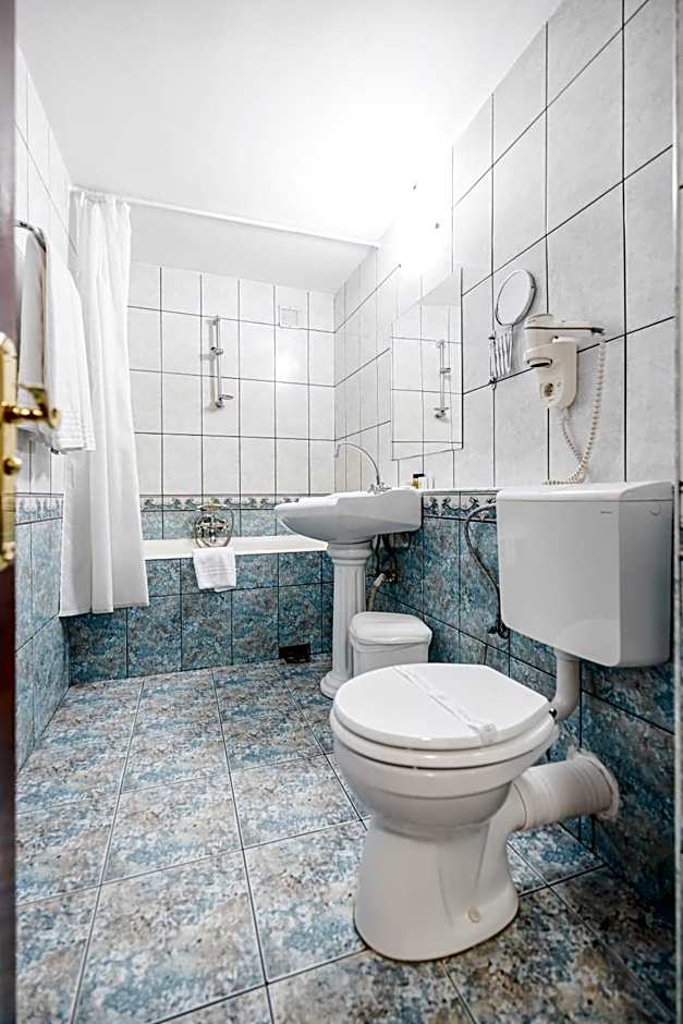 Hotel Imparatul Romanilor