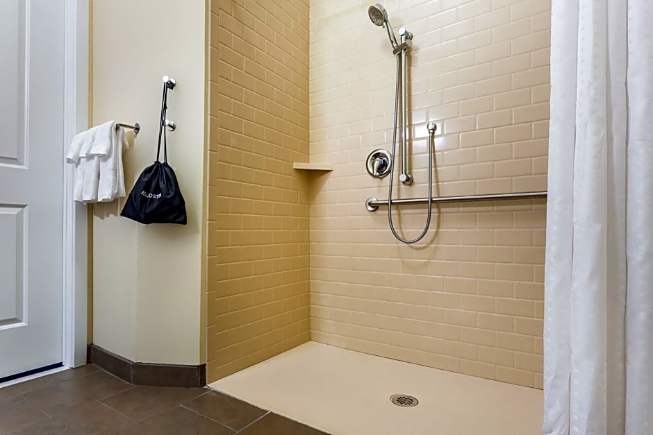 Candlewood Suites Bethlehem South by IHG