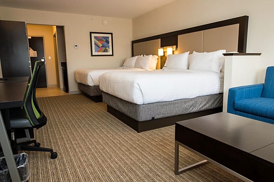Holiday Inn Express & Suites Marietta By IHG