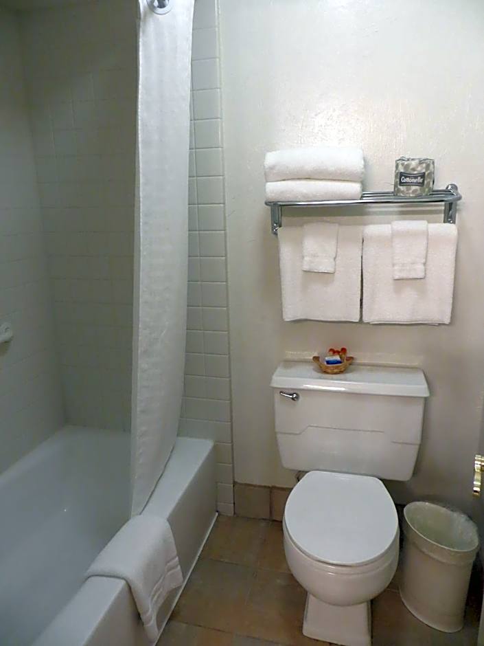 Executive Inn & Suites Sacramento