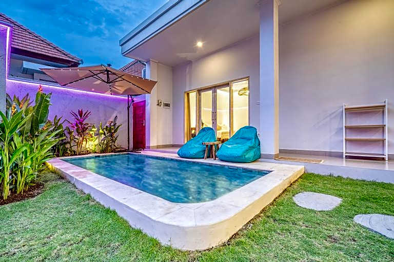 Villa Aura - Canggu, Bali Near Berawa Beach