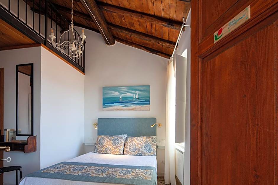 Pietrantica - Affittacamere con giardino NUOVA APERTURA a Trebiano -CITR