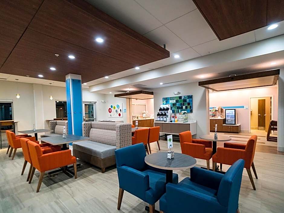 Holiday Inn Express & Suites Southaven Central - Memphis By IHG