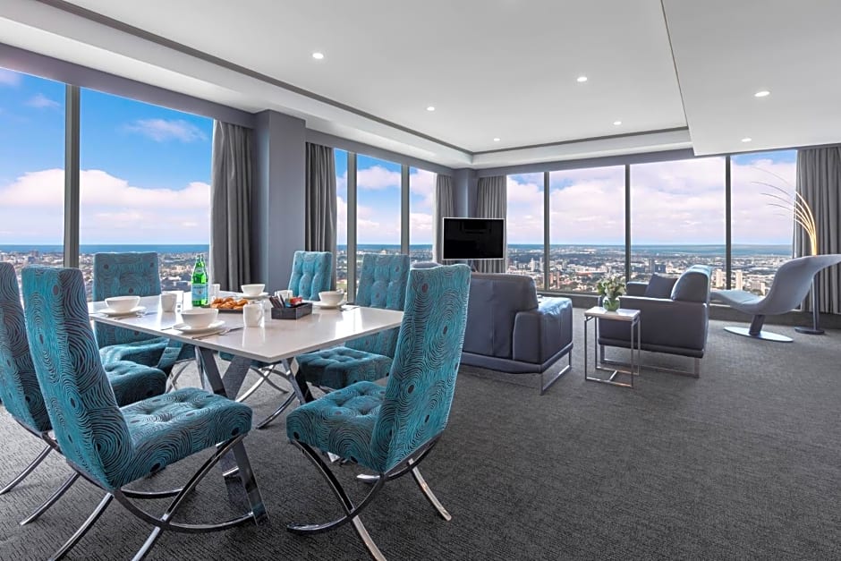 Meriton Suites World Tower, Sydney