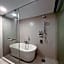 Straits Suite by C Homestay Malacca