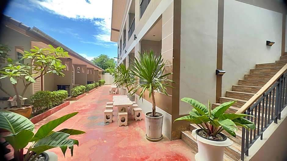 Bee Orchid Pool Villa