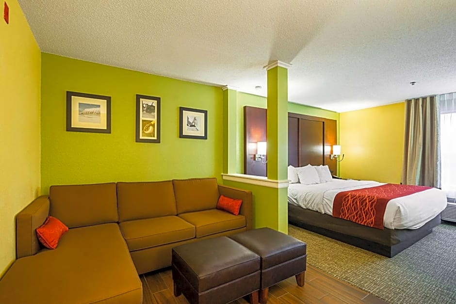 Comfort Inn & Suites Dayton