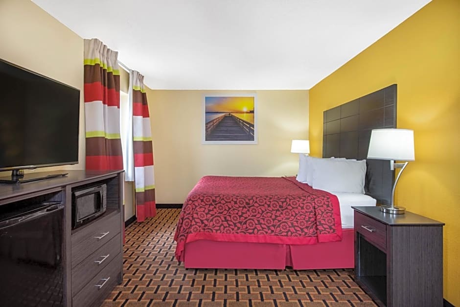 Days Inn by Wyndham Carthage