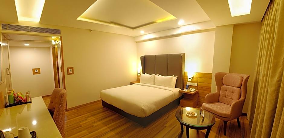 Glades Hotel Mohali - Chandigarh