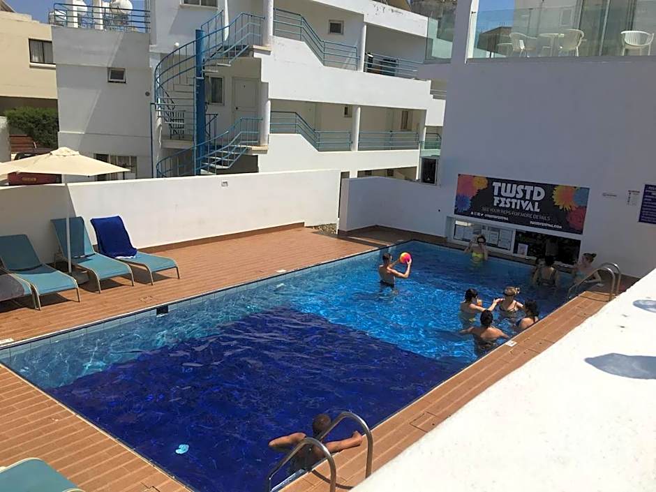 Flora Maria Hotel